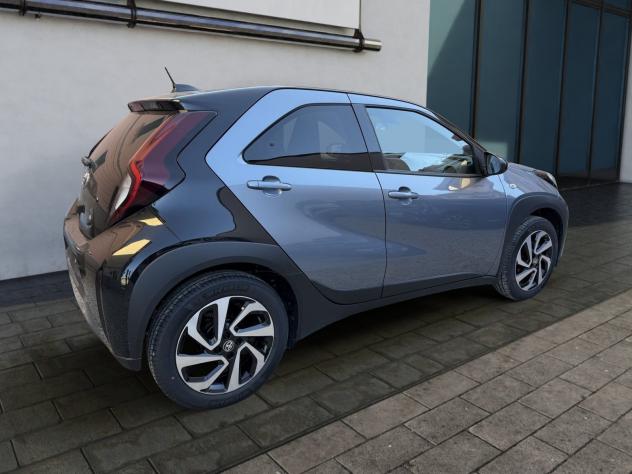 Toyota Aygo X 1.0B (72 CV) Active S-CVT - Foto 4