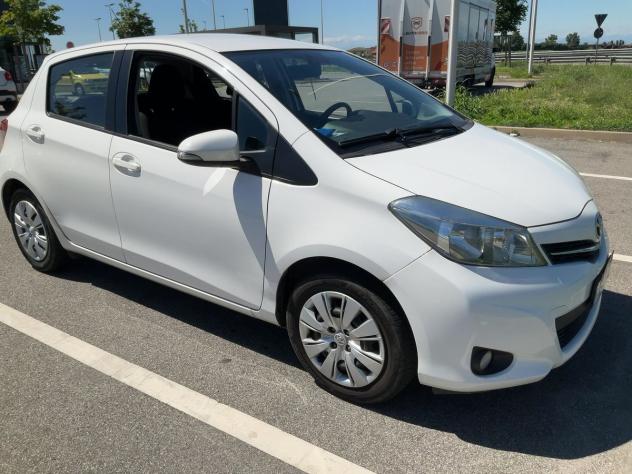 Toyota Yaris 5 Porte Yaris 5p 1.3 Active - Foto 2