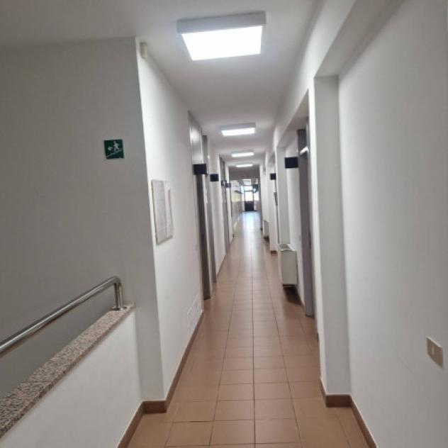 Immobile di 10000 m² con più di 5 locali in affitto a Maranello - Foto 15