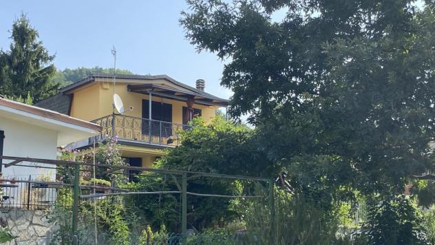 casa indipendente in vendita a Ponzone in zona Pianlago