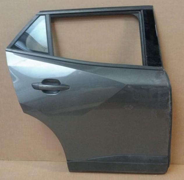 PORTA POSTERIORE DX. GRIGIO MEDIO MET. (No Alz.) 999-U1294575 Carrozzeria  Lamierati esterni  Porte  Porta post. dx. PEUGEOT - 2008 II - 01-01-2020