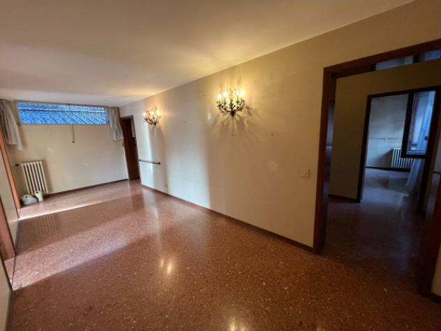 Attico / Mansarda di 200 m² con più di 5 locali in vendita a Venezia - Foto 4