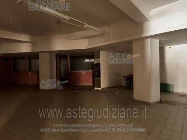IMMOBILI-IMMOBILE COMMERCIALE-Via Cupoletti, 31 - Foto 6