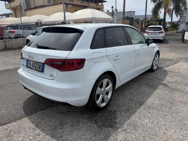 Audi A3 SPB 1.6 TDI AMBITION - Foto 2