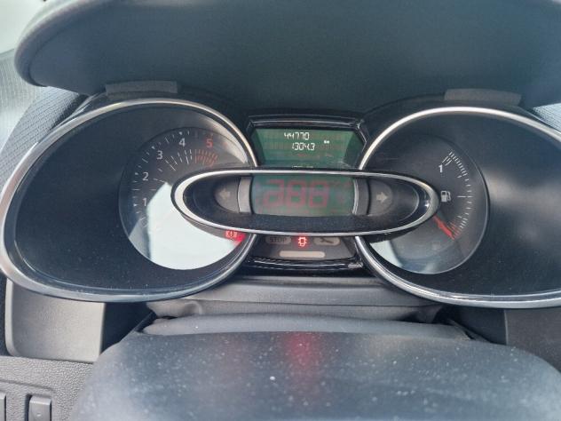 Renault Clio dCi 8V 75 CV 5 porte Moschino Life - Foto 8