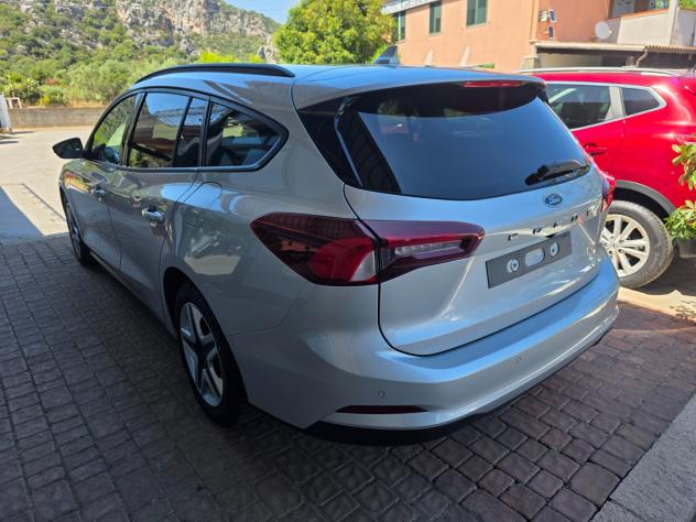 Ford Focus 1.5 tdci 120 CV automatico SW Business - Foto 4