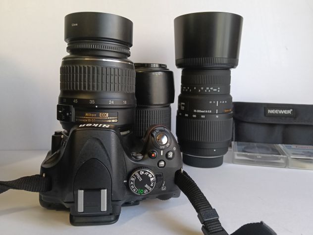 Nikon D5100 con tre obiettivi, filtri e borse. - Foto 8