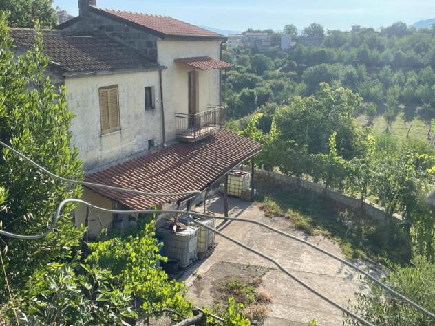 1946/TEANO Rustico/casale di mq 110 su due livelli a San Marco di Teano con 5.000 mq di terreno circostante. - Foto 3