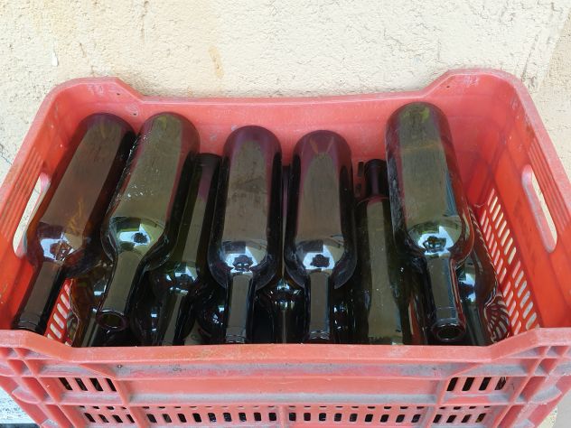 Bottiglie/pintoni da 2 L., da 0,75 cl.dame da 5 litri, damigiane da 32/54 litri. - Foto 7