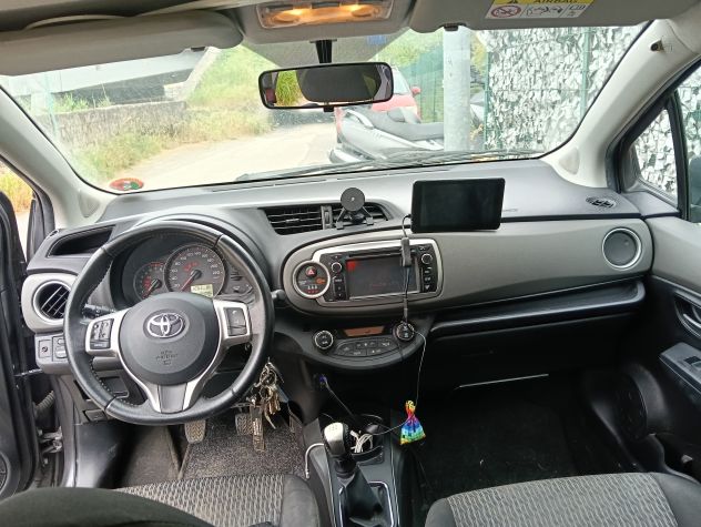 yaris 1000 lounge 2014 - Foto 4