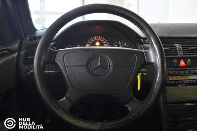 MERCEDES-BENZ E 250 turbodiesel cat Avantgarde rif. 24066893 - Foto 9