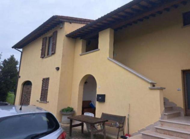 Immobile in asta di 156 m² con più di 5 locali e box auto in vendita a Cannara - Foto 3