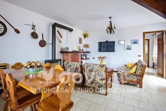 Appartamento di 200 m² con 5 locali in vendita a Casalzuigno - Foto 6