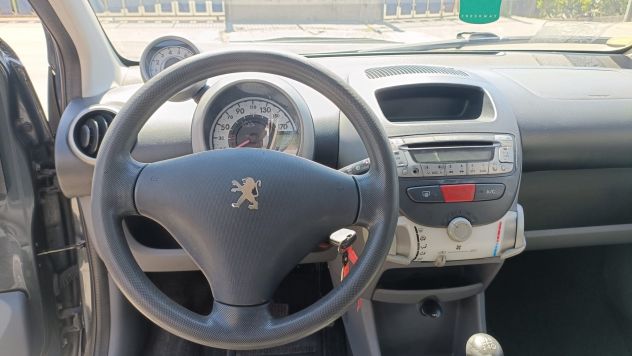 PEUGEOT 107 1.0 SWEET YEARS 5P - Foto 6
