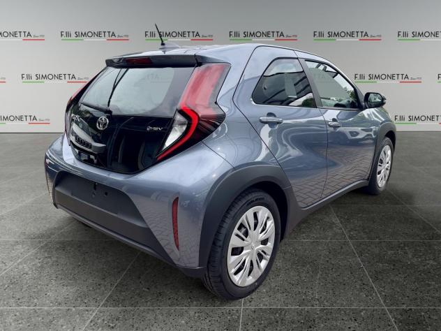 Toyota Aygo X 1.5 hybrid e-cvt - NUOVO - Foto 4