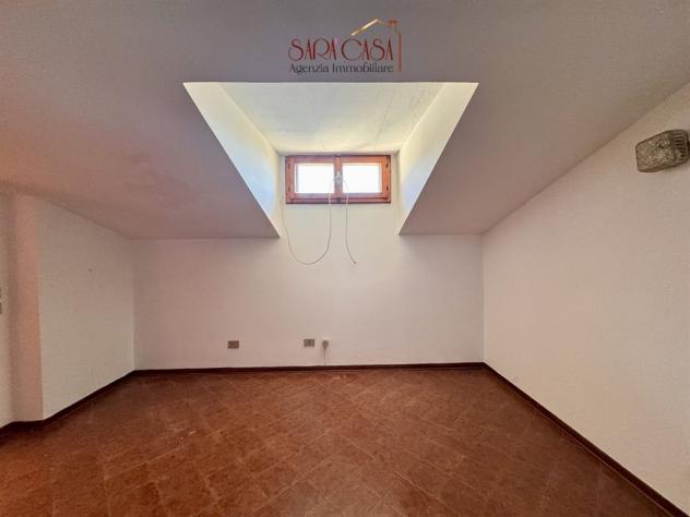 Appartamento al secondo ed ultimo piano con due camere da letto - Foto 8