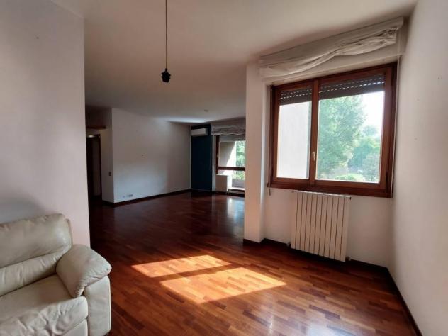 MONZA PARCO - Ottimo quadrilocale affacciato nel verde con cantina e box doppio - Foto 15