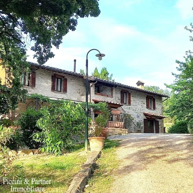 Casale in vendita a Perugia