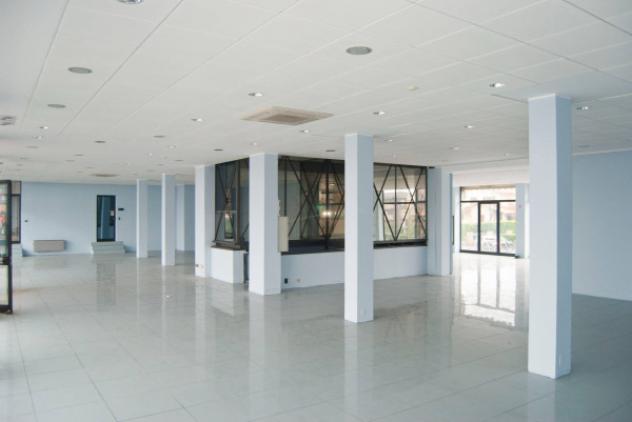 Immobile di 1350 m² con 2 locali in affitto a Poncarale - Foto 13
