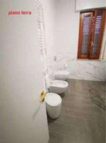 Immobile in asta di 362 m² con più di 5 locali e box auto in vendita a Civitella del Tronto - Foto 9