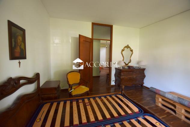 CASA INDIPENDENTE di 9 vani e di 298 mq (GIAVERA DEL MONTELLO) rif. PCS79A - Foto 9