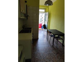 Privato affitta a studenti