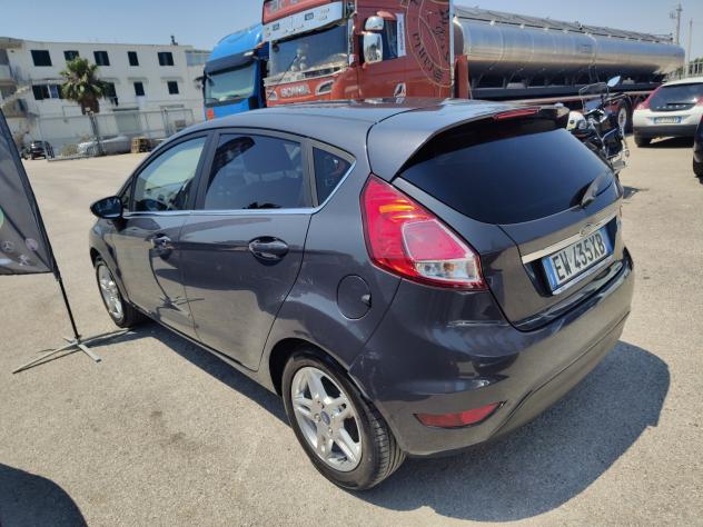 Ford Fiesta 1.5 TDCi 75CV 5 porte Titanium - Foto 5
