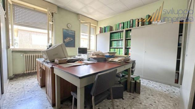 PALAZZINA UFFICI IN VENDITA A BRESSO - Foto 10