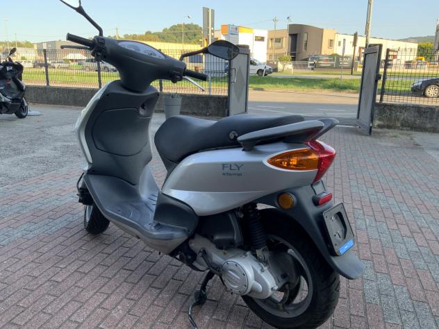 Piaggio Fly 50 scooter 50 4T - Foto 4