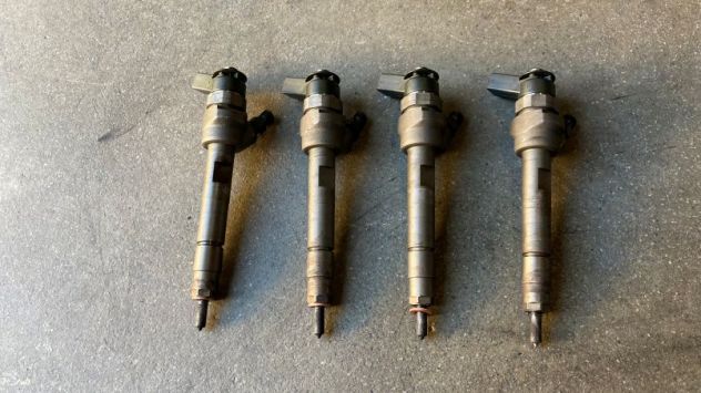 Iniettori Bmw Serie1 E87 118d del 2008 (7798446)