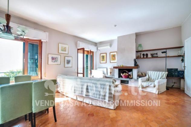 Villa di 284 m² con più di 5 locali e box auto doppio in vendita a Trecastagni - Foto 10