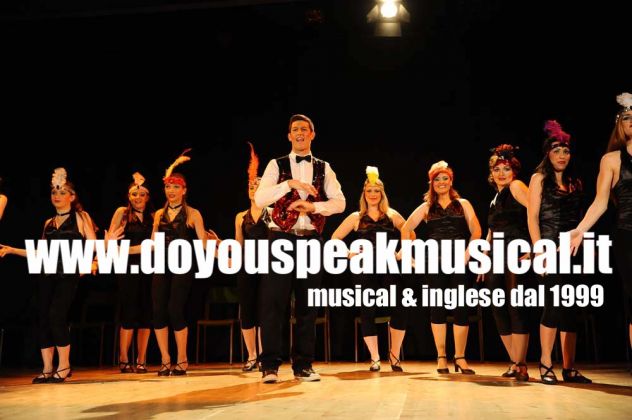 per- corso di Teatro, Danza e Canto in INGLESE per Adulti a Milano 🇬🇧 Musical