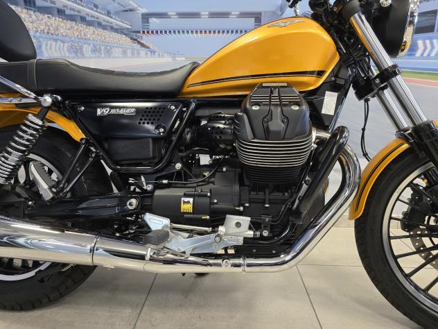 Moto Guzzi V9 Roamer 11/2017 - Km 7500 - Foto 6