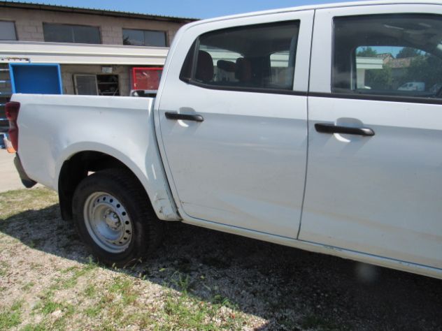 VENDO ISUZU D MAX N 60 4 PORTE - Foto 2
