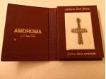 Pendente Crocifisso stilizzato la parola AMOROMA che si incrocia 1983