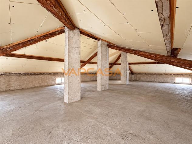 VILLA SINGOLA SU UN UNICO PIANO CON AREA ESTERNA PRIVATA - Foto 16