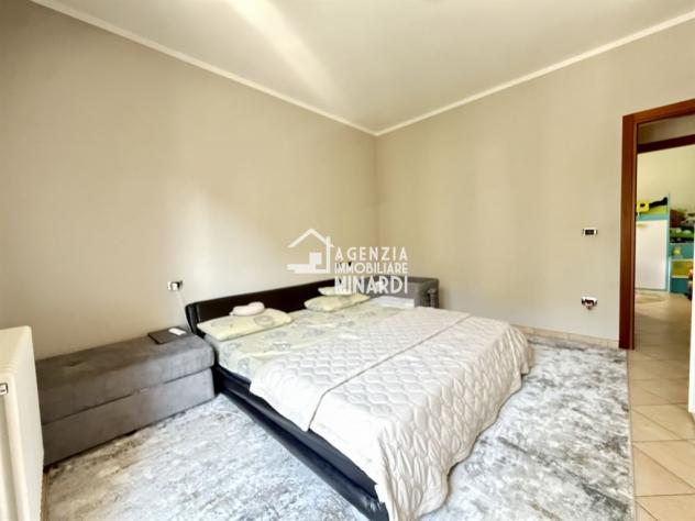 FAENZA – ZONA PARCO BUCCI | APPARTAMENTO COMPLETAMENTE RISTRUTTURATO CON GARAGE E TERRAZZO - Foto 14