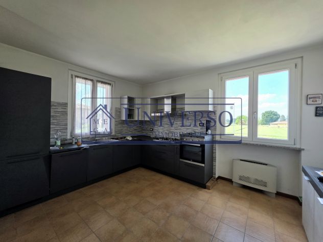 TRILOCALE IN RECENTE PALAZZINA CON AMPIO BOX AUTONOMO - Foto 4