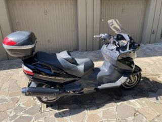 Suzuki Burgmann AN 650 Executive