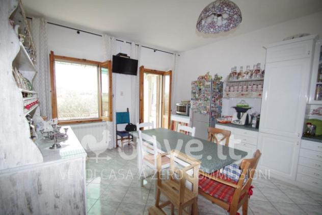 Rustico / Casale di 190 m² con 4 locali in vendita a Montepulciano - Foto 3