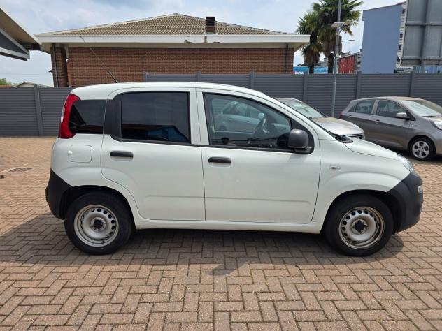 Fiat Panda 1.0 GSE S&S Hybrid Pop Van 2 posti - Foto 4