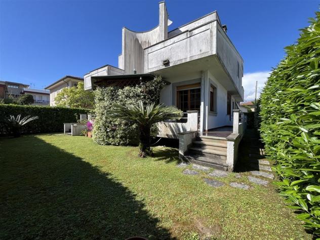 Villa in vendita a Ronchi - Massa 270 mq Rif: 1272359
