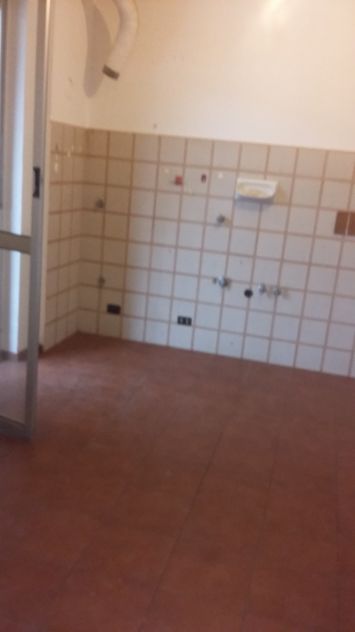 APPART. ADIACENTE C. POLISPORTIVO 'SCIORBA'ZONA MOLASSANA + P. AUTO - Foto 6