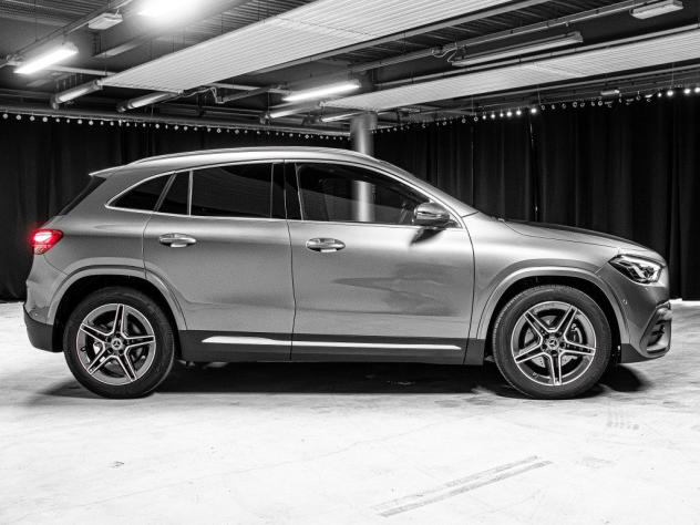 Mercedes-Benz GLA 180 AMG Line Extra - Foto 4