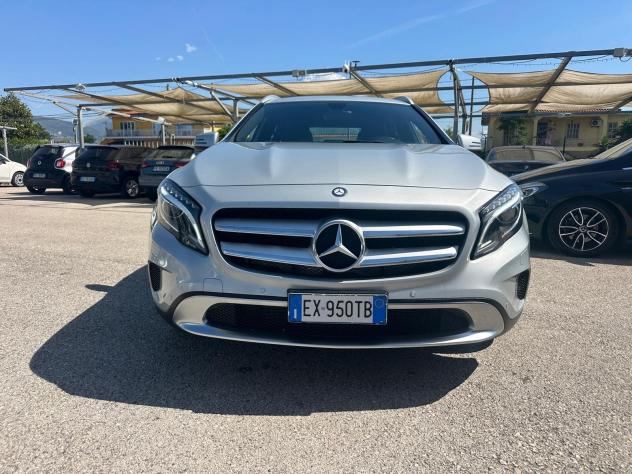 Mercedes GLA 220 4Matic Automatica - Foto 8