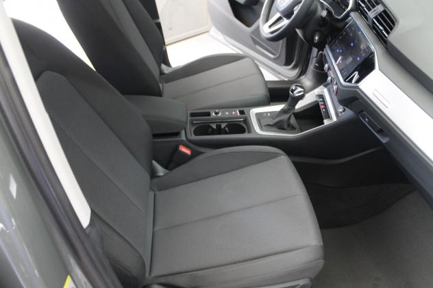 Audi Q3 35 TDI S tronic Business Advanced - Foto 8