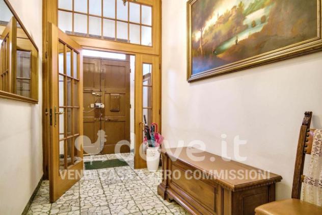 Casa indipendente di 270 m² con più di 5 locali e box auto in vendita a Ferrara - Foto 3