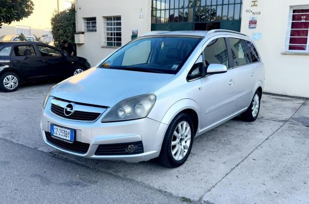 Opel Zafira 1.9 CDTI 120CV Cosmo - Foto 2
