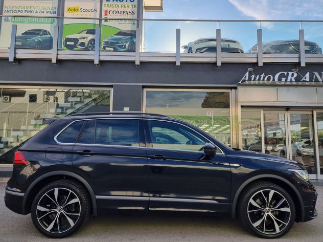 Volkswagen Tiguan 2.0 TDI 150CV SCR DSG R-Line - Foto 2