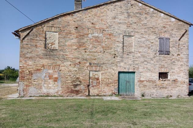 Fano, a pochi passi dal centro abitato di bellocchi, immerso nel verde e comodamente accessibile dalle principali vie di comunicazione, proponiamo in - Foto 6